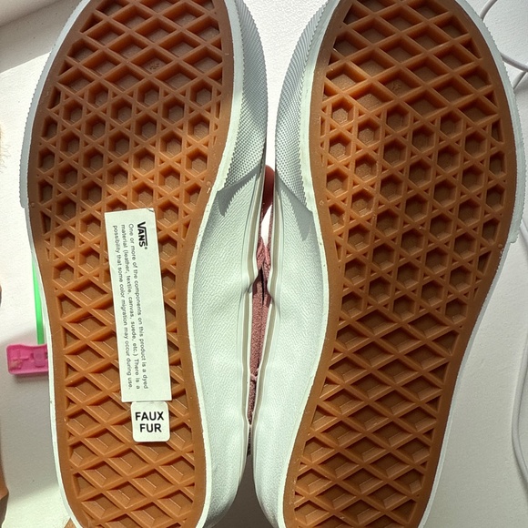 Vans Asher Sneaker- faux fur slip on girls shoes size 13 - Picture 3 of 4